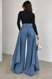Women's Wide Leg Jeans - Image 2